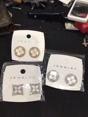 Women's Floral Crystal Stud Earrings - Gold or Silver. Winner’s Choice